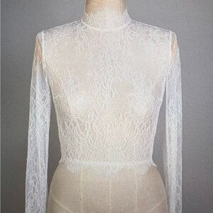 Elegant White Lace Long Sleeve Top